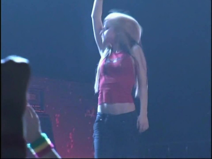 Bonez Tour Documentary [HD] Part2 - Avril Lavigne 3129