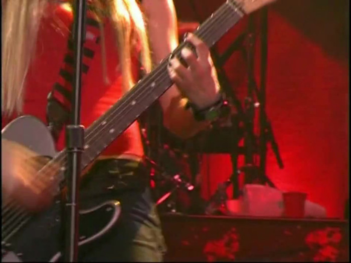 Bonez Tour Documentary [HD] Part2 - Avril Lavigne 3608 - Avril - Lavigne - 2008 - Bonez - Tour - Documentary - oo8