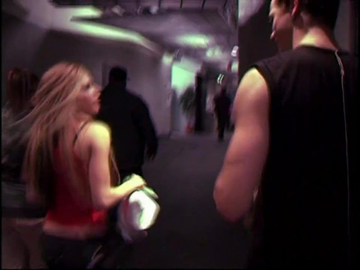 Bonez Tour Documentary [HD] Part2 - Avril Lavigne 4080 - Avril - Lavigne - 2008 - Bonez - Tour - Documentary - oo9