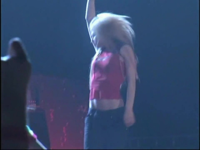 Bonez Tour Documentary [HD] Part2 - Avril Lavigne 3132 - Avril - Lavigne - 2008 - Bonez - Tour - Documentary - oo7
