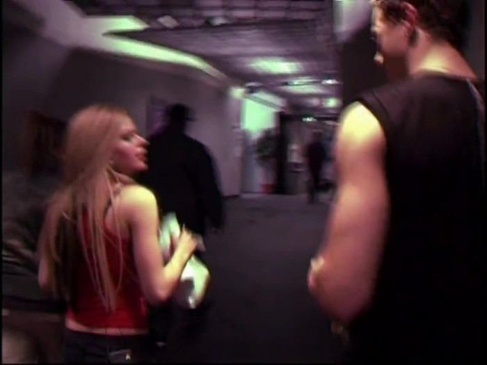 Bonez Tour Documentary [HD] Part2 - Avril Lavigne 4084 - Avril - Lavigne - 2008 - Bonez - Tour - Documentary - oo9