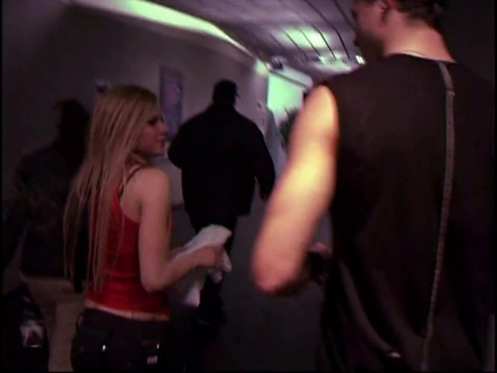 Bonez Tour Documentary [HD] Part2 - Avril Lavigne 4096 - Avril - Lavigne - 2008 - Bonez - Tour - Documentary - oo9
