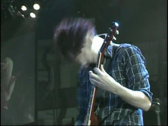 Bonez Tour Documentary [HD] Part2 - Avril Lavigne 3624 - Avril - Lavigne - 2008 - Bonez - Tour - Documentary - oo8