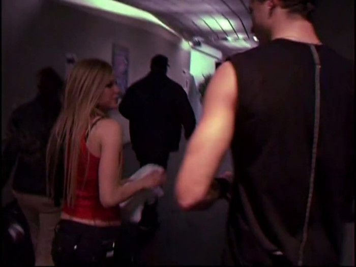 Bonez Tour Documentary [HD] Part2 - Avril Lavigne 4097 - Avril - Lavigne - 2008 - Bonez - Tour - Documentary - oo9