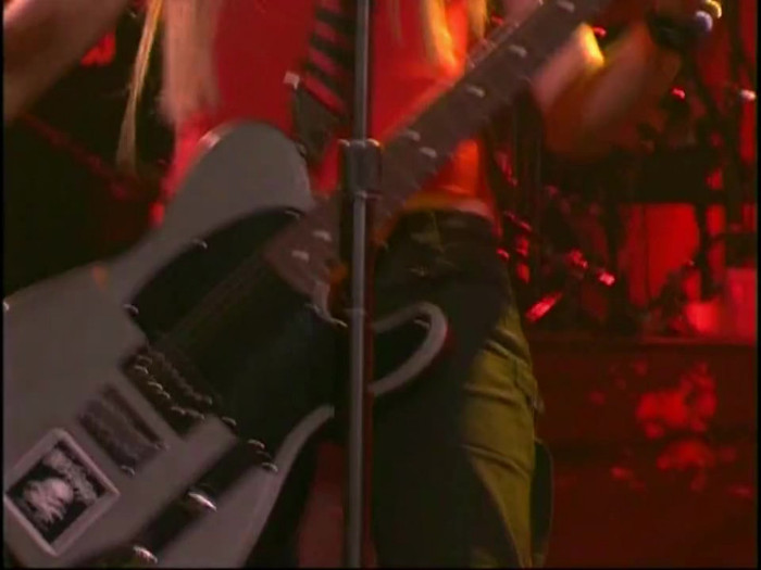 Bonez Tour Documentary [HD] Part2 - Avril Lavigne 3626 - Avril - Lavigne - 2008 - Bonez - Tour - Documentary - oo8