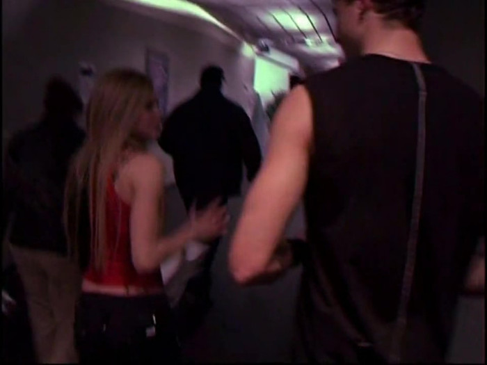 Bonez Tour Documentary [HD] Part2 - Avril Lavigne 4099 - Avril - Lavigne - 2008 - Bonez - Tour - Documentary - oo9