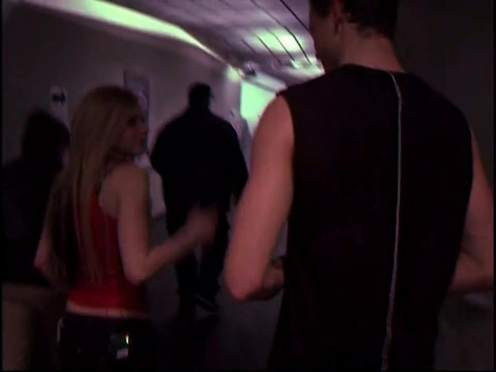 Bonez Tour Documentary [HD] Part2 - Avril Lavigne 4104 - Avril - Lavigne - 2008 - Bonez - Tour - Documentary - oo9