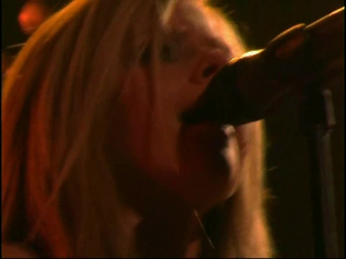 Bonez Tour Documentary [HD] Part2 - Avril Lavigne 3667 - Avril - Lavigne - 2008 - Bonez - Tour - Documentary - oo8