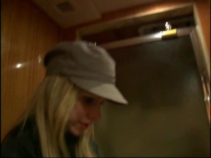 Bonez Tour Documentary [HD] Part2 - Avril Lavigne 5102