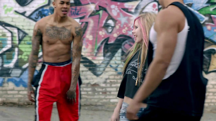 Avril Lavigne - What The Hell_youtube_original 1257