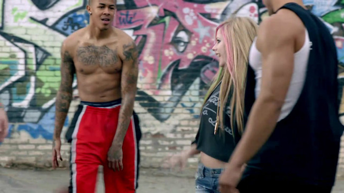 Avril Lavigne - What The Hell_youtube_original 1258