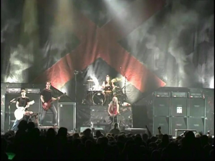 Bonez Tour Documentary [HD] Part2 - Avril Lavigne 3196 - Avril - Lavigne - 2008 - Bonez - Tour - Documentary - oo7