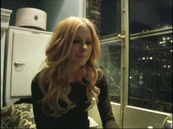 Bonez Tour Documentary [HD] Part2 - Avril Lavigne 5599