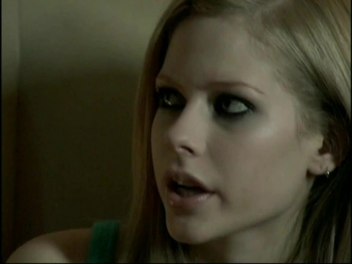 Bonez Tour Documentary [HD] Part2 - Avril Lavigne 4162