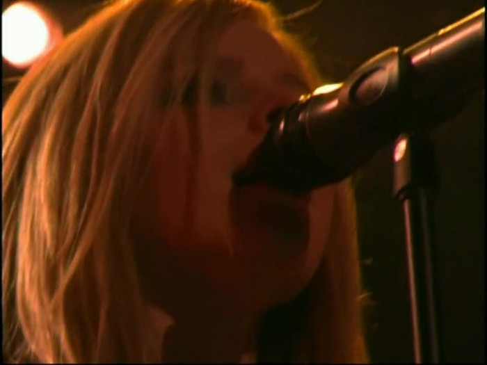 Bonez Tour Documentary [HD] Part2 - Avril Lavigne 3689