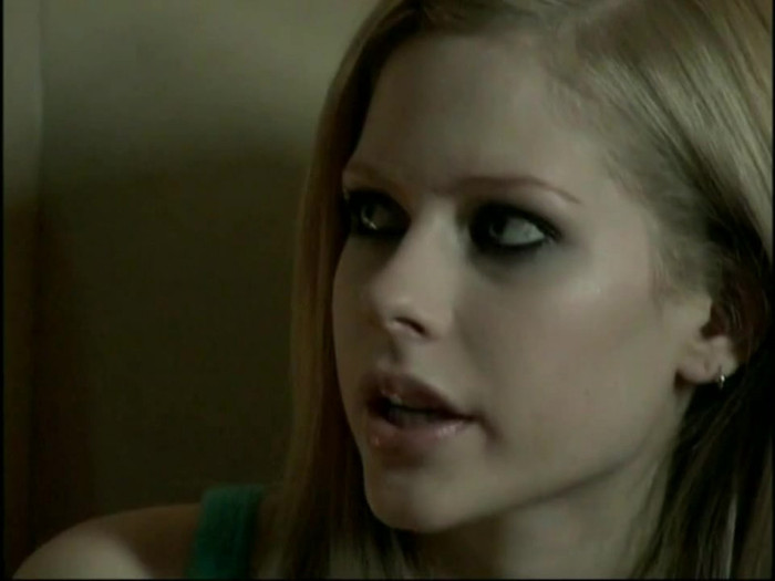 Bonez Tour Documentary [HD] Part2 - Avril Lavigne 4163