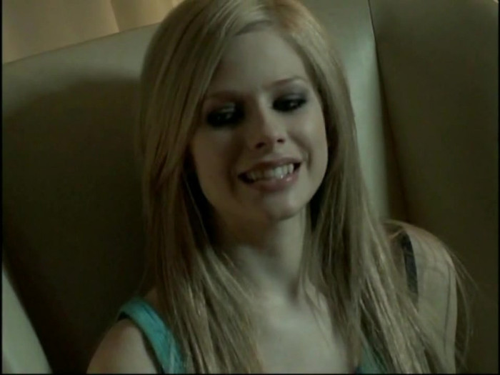 Bonez Tour Documentary [HD] Part2 - Avril Lavigne 4637 - Avril - Lavigne - 2008 - Bonez - Tour - Documentary - o1o