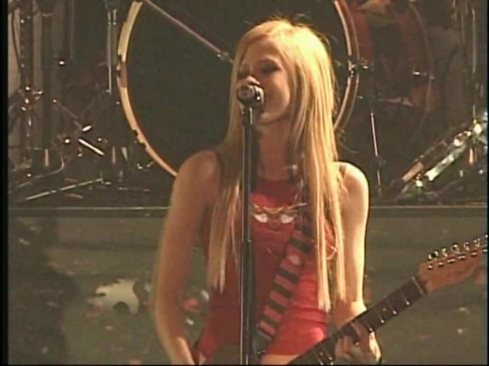 Bonez Tour Documentary [HD] Part2 - Avril Lavigne 3216 - Avril - Lavigne - 2008 - Bonez - Tour - Documentary - oo7
