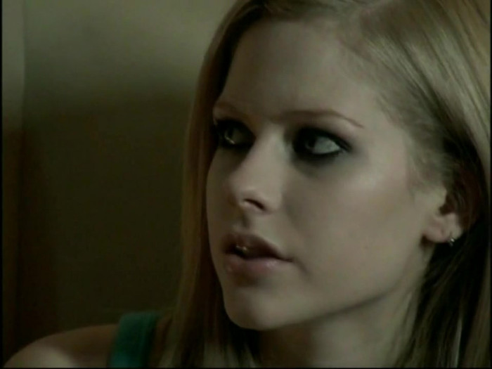 Bonez Tour Documentary [HD] Part2 - Avril Lavigne 4168