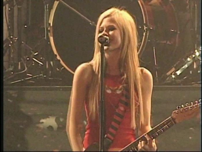 Bonez Tour Documentary [HD] Part2 - Avril Lavigne 3219 - Avril - Lavigne - 2008 - Bonez - Tour - Documentary - oo7