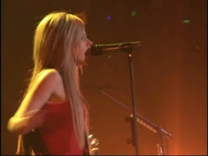 Bonez Tour Documentary [HD] Part2 - Avril Lavigne 3700