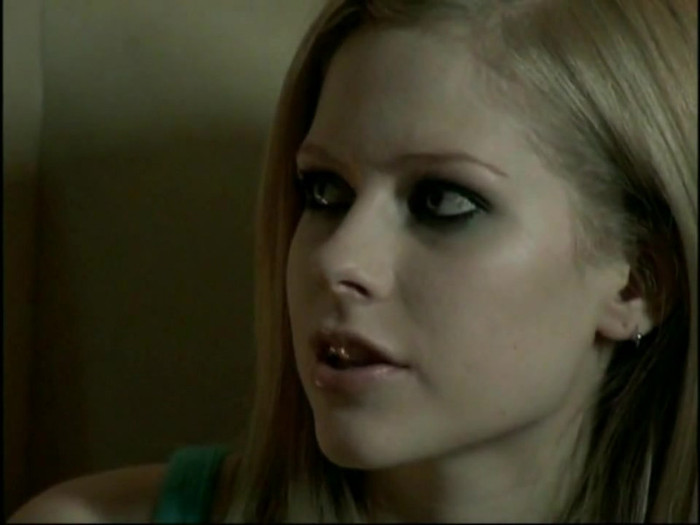 Bonez Tour Documentary [HD] Part2 - Avril Lavigne 4176 - Avril - Lavigne - 2008 - Bonez - Tour - Documentary - oo9