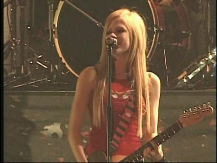 Bonez Tour Documentary [HD] Part2 - Avril Lavigne 3226 - Avril - Lavigne - 2008 - Bonez - Tour - Documentary - oo7
