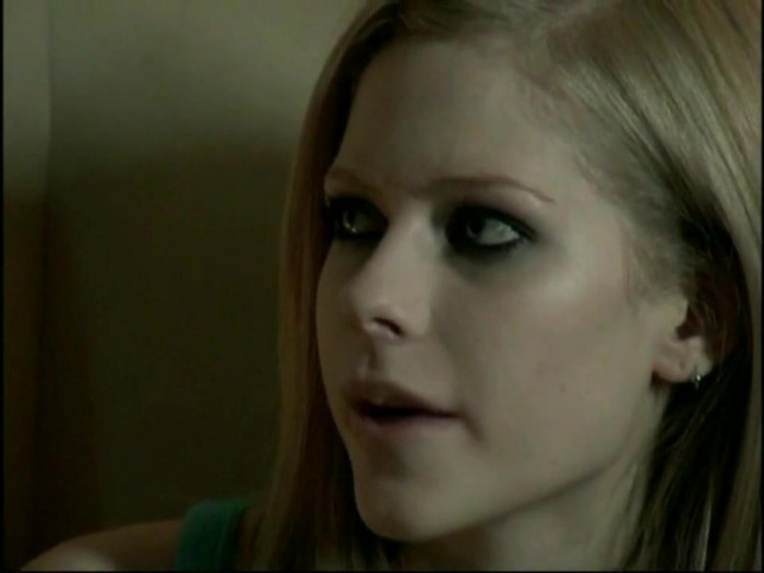 Bonez Tour Documentary [HD] Part2 - Avril Lavigne 4181
