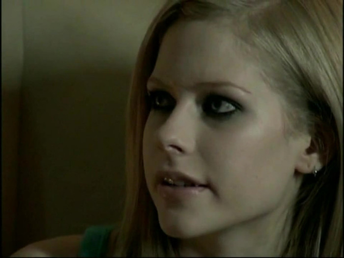 Bonez Tour Documentary [HD] Part2 - Avril Lavigne 4184