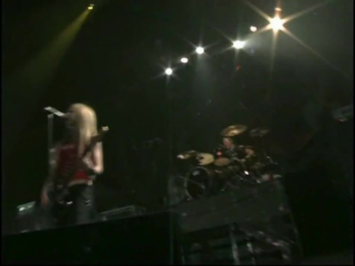 Bonez Tour Documentary [HD] Part2 - Avril Lavigne 3239 - Avril - Lavigne - 2008 - Bonez - Tour - Documentary - oo7