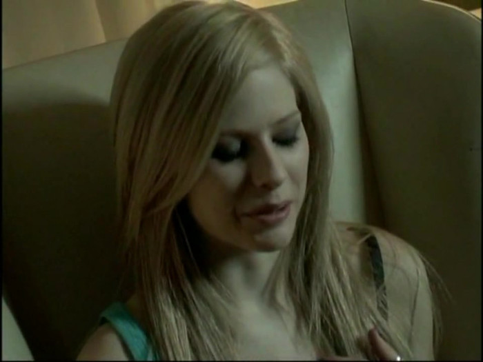 Bonez Tour Documentary [HD] Part2 - Avril Lavigne 4666 - Avril - Lavigne - 2008 - Bonez - Tour - Documentary - o1o