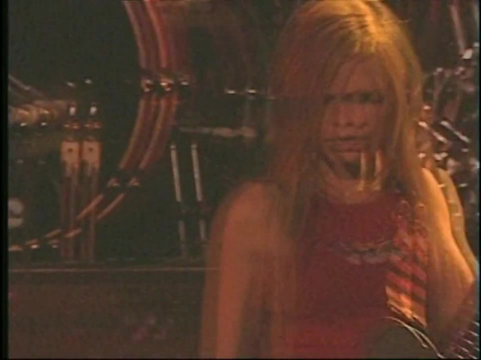 Bonez Tour Documentary [HD] Part2 - Avril Lavigne 3736