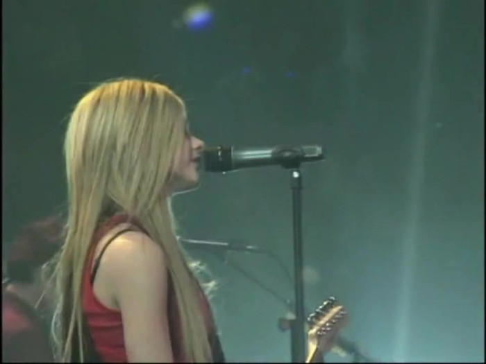 Bonez Tour Documentary [HD] Part2 - Avril Lavigne 3253 - Avril - Lavigne - 2008 - Bonez - Tour - Documentary - oo7