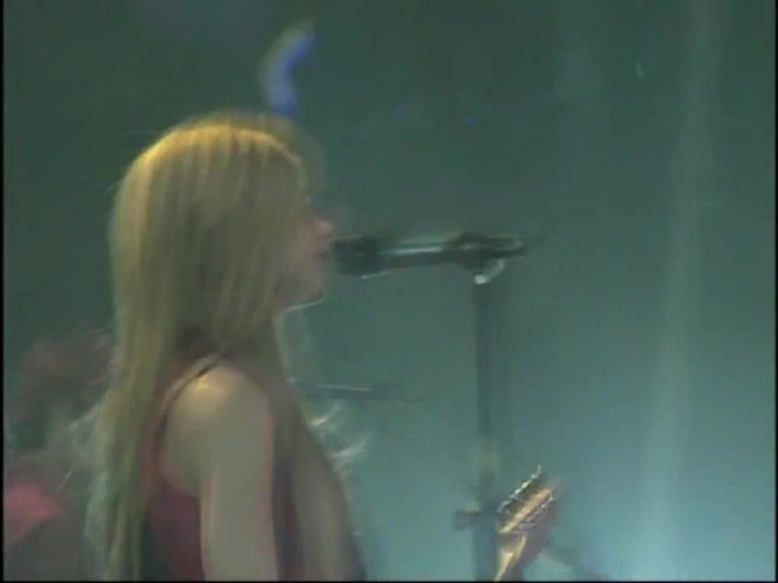 Bonez Tour Documentary [HD] Part2 - Avril Lavigne 3254