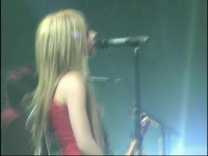 Bonez Tour Documentary [HD] Part2 - Avril Lavigne 3261 - Avril - Lavigne - 2008 - Bonez - Tour - Documentary - oo7