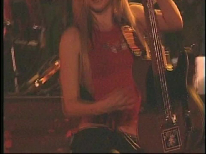 Bonez Tour Documentary [HD] Part2 - Avril Lavigne 3744
