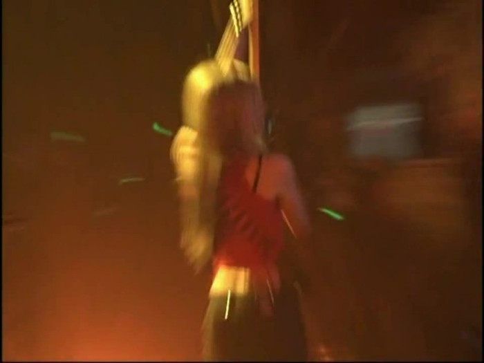 Bonez Tour Documentary [HD] Part2 - Avril Lavigne 3762