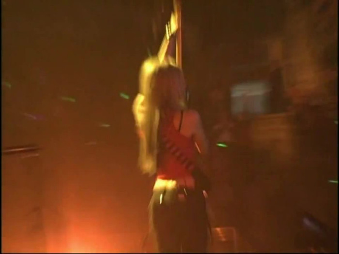 Bonez Tour Documentary [HD] Part2 - Avril Lavigne 3763