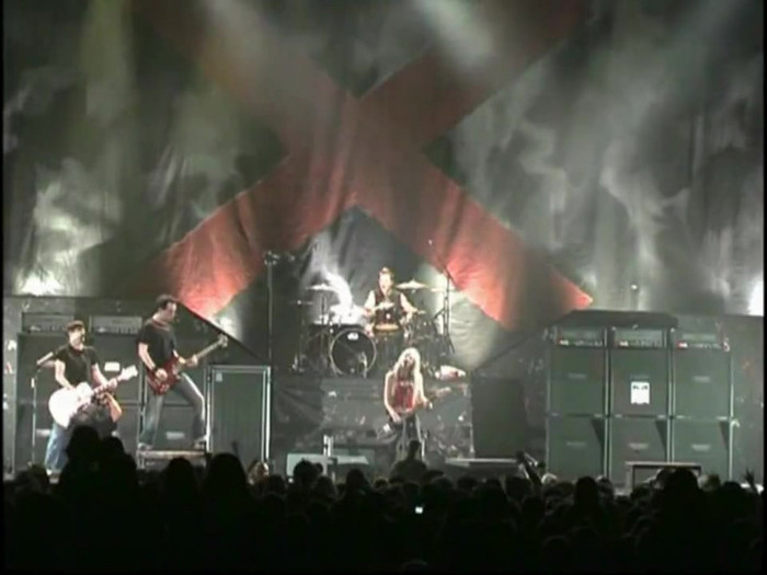 Bonez Tour Documentary [HD] Part2 - Avril Lavigne 3282 - Avril - Lavigne - 2008 - Bonez - Tour - Documentary - oo7