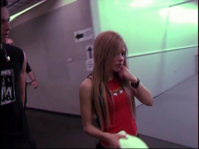 Bonez Tour Documentary [HD] Part2 - Avril Lavigne 4238