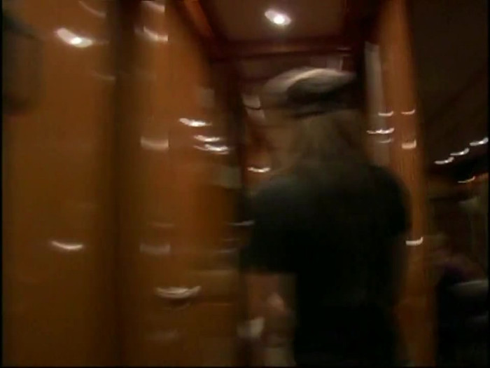 Bonez Tour Documentary [HD] Part2 - Avril Lavigne 4715