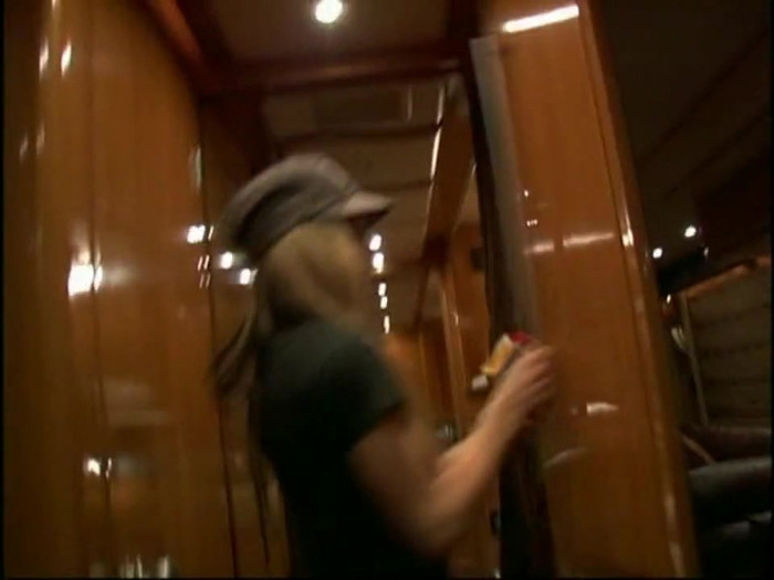 Bonez Tour Documentary [HD] Part2 - Avril Lavigne 4726