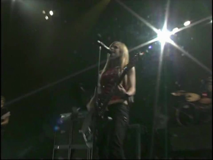 Bonez Tour Documentary [HD] Part2 - Avril Lavigne 3302