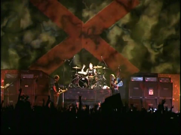 Bonez Tour Documentary [HD] Part2 - Avril Lavigne 3787 - Avril - Lavigne - 2008 - Bonez - Tour - Documentary - oo8