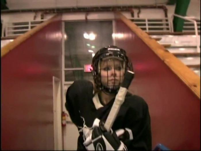 Bonez Tour Documentary [HD] Part2 - Avril Lavigne 5695