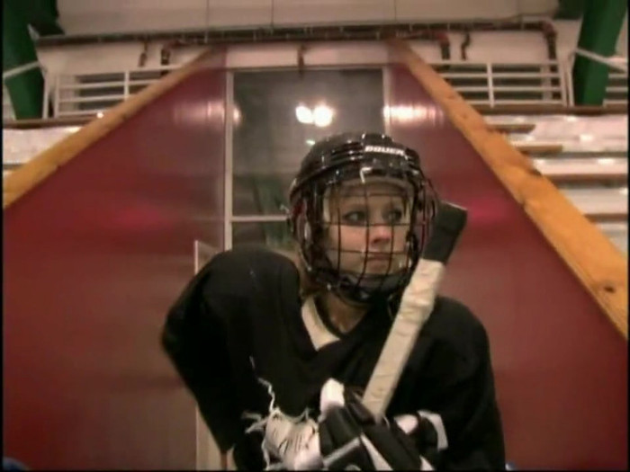 Bonez Tour Documentary [HD] Part2 - Avril Lavigne 5698