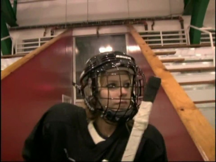 Bonez Tour Documentary [HD] Part2 - Avril Lavigne 5704