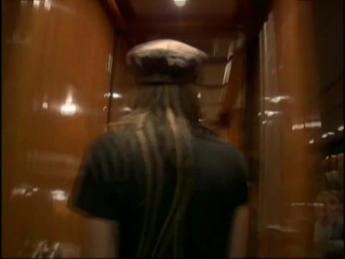 Bonez Tour Documentary [HD] Part2 - Avril Lavigne 4745