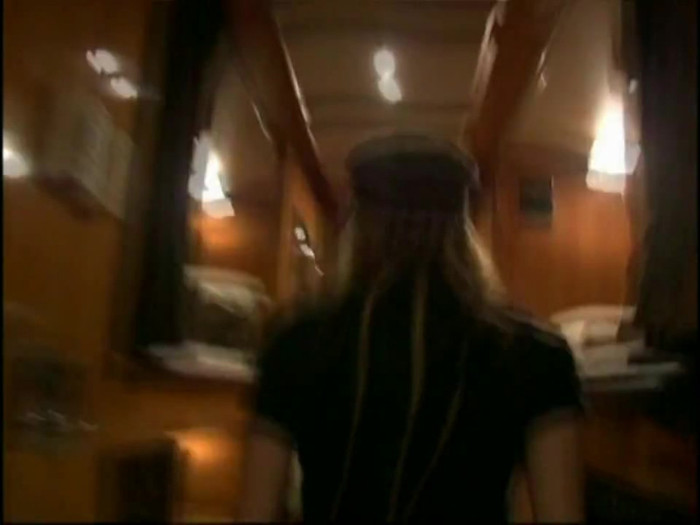 Bonez Tour Documentary [HD] Part2 - Avril Lavigne 4751