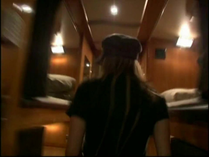 Bonez Tour Documentary [HD] Part2 - Avril Lavigne 4752